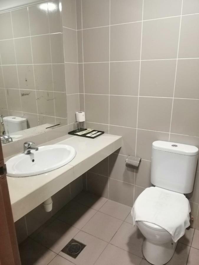 Hotel Orient ジョホールバル エクステリア 写真
